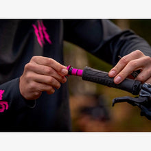 画像をギャラリービューアに読み込む, 【SALE 30%OFF】Muc-off STEALTH TUBELESS PUNCTURE PLUG 全10色 チューブレス 修理キット マックオフ MTB マウンテンバイク パンク グラベルロード