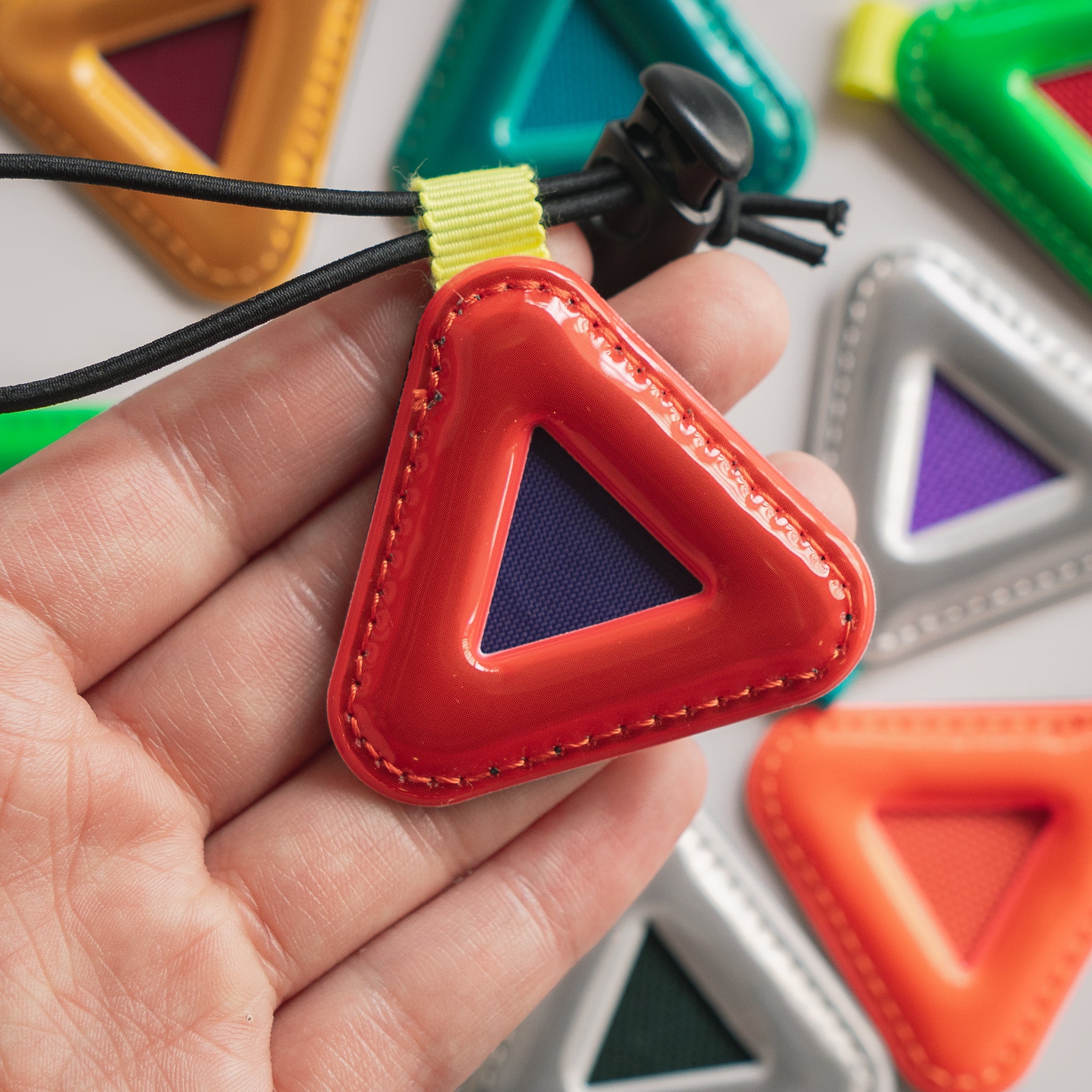 BLUE LUG* MINI triangle reflector – pop grumpy