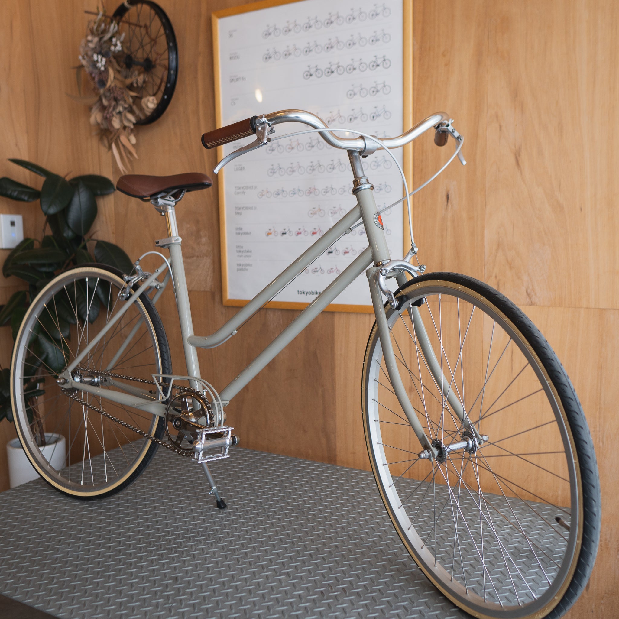トーキョーバイク ライト TOKYOBIKE LITE アイボリー シングルギア TOKYOBIKE LITE｜軽量街乗り自転車｜広島・光町のTOKYOBIKE正規取扱店